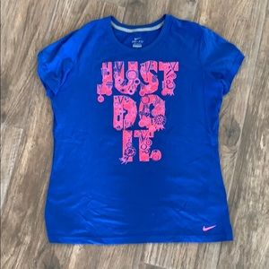 EUC NIKE JUST DO IT TEE